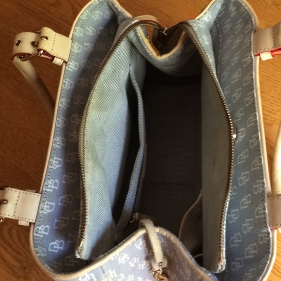 Dooney & Bourke Blue Signature Purse - Picture 5 of 8